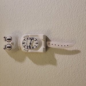 Rare Jeweled White Miss Kitty Cat Klock clock